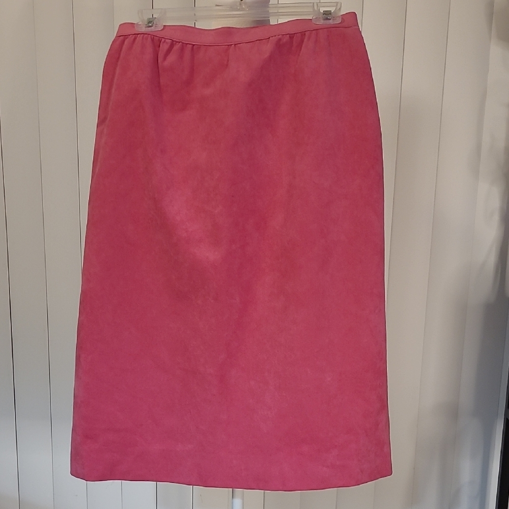 Elegant Pink Women's Faux Suede Skirt